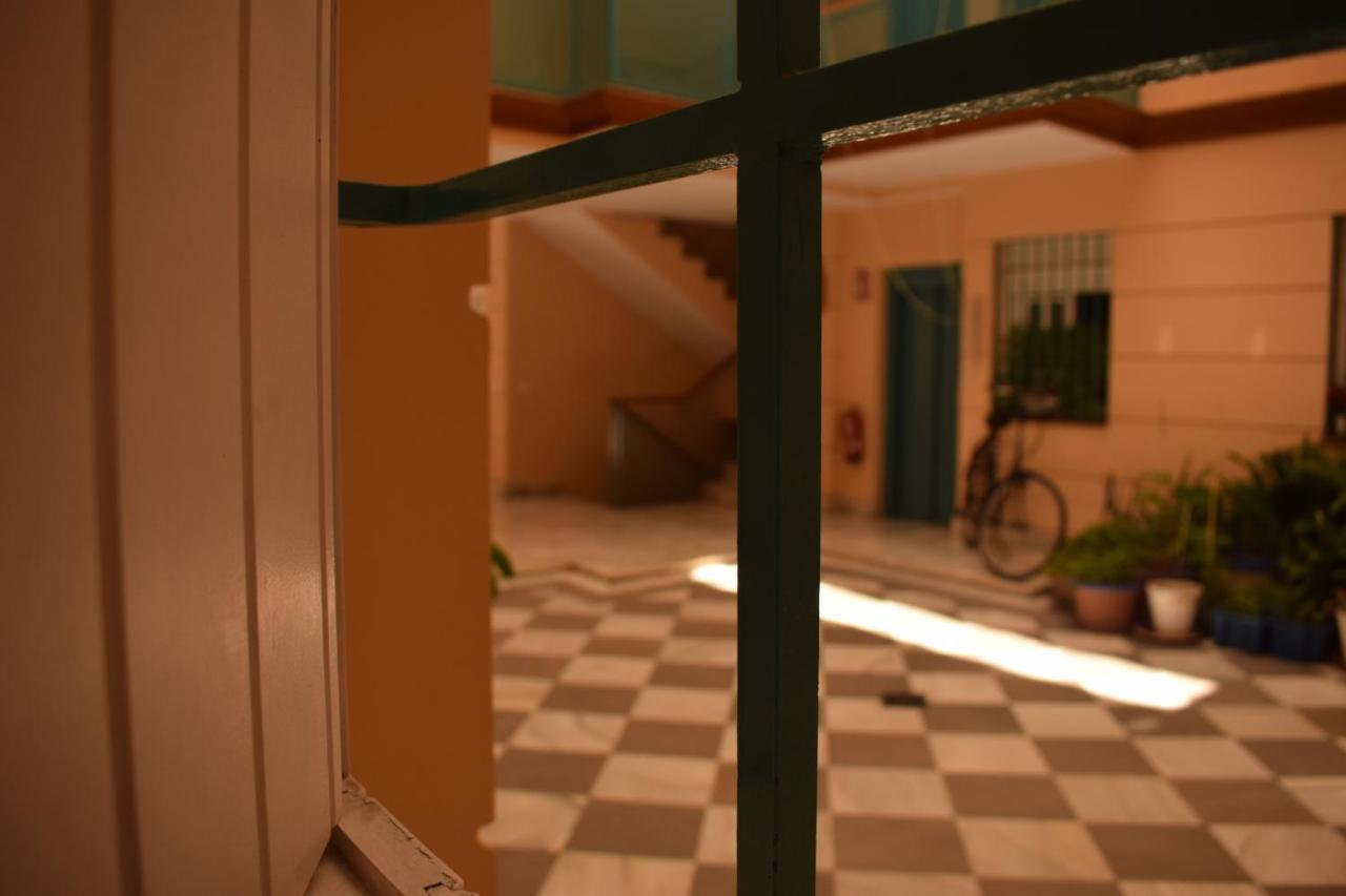 Ferienwohnung Duplex Donkey Parking Sevilla Exterior foto